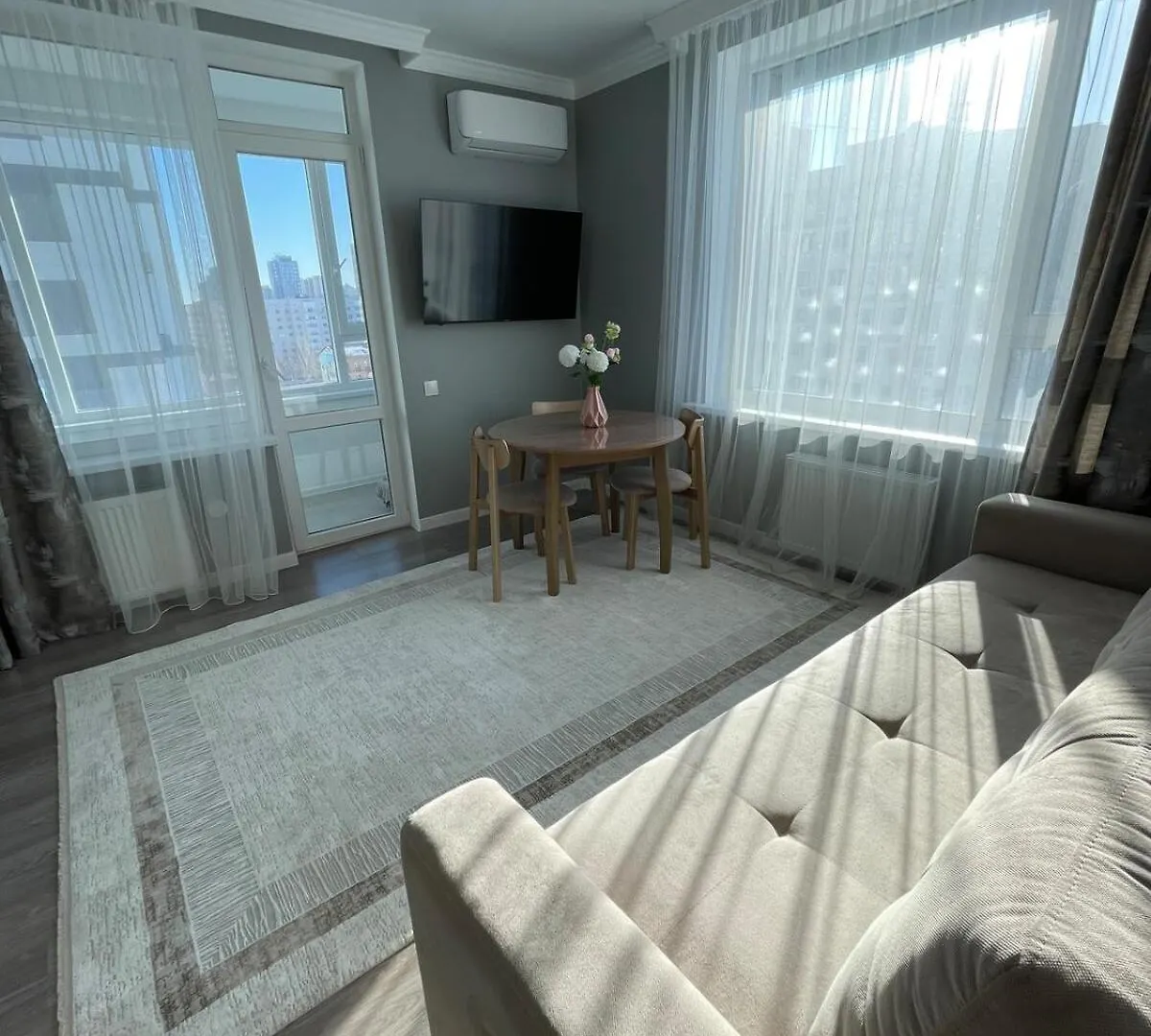 Dream Apartment - Style And Coziness Astana